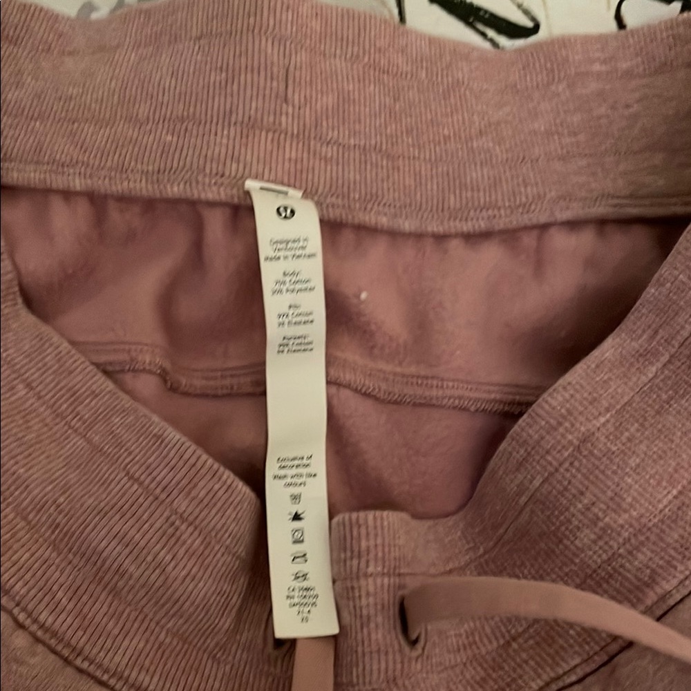 Lululemon Pink Sweatpants great condition
